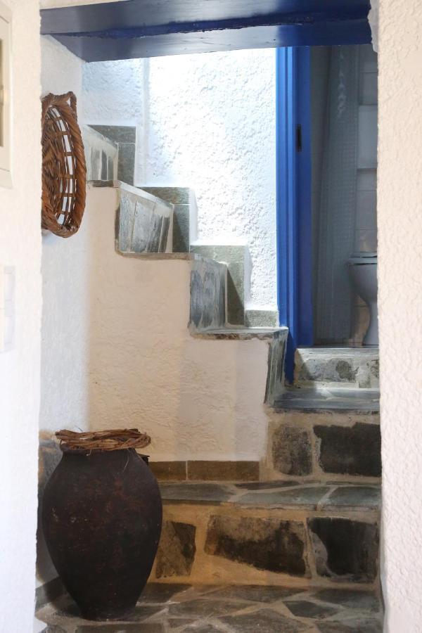 Le Petit Chateau Ano Syros Exterior photo