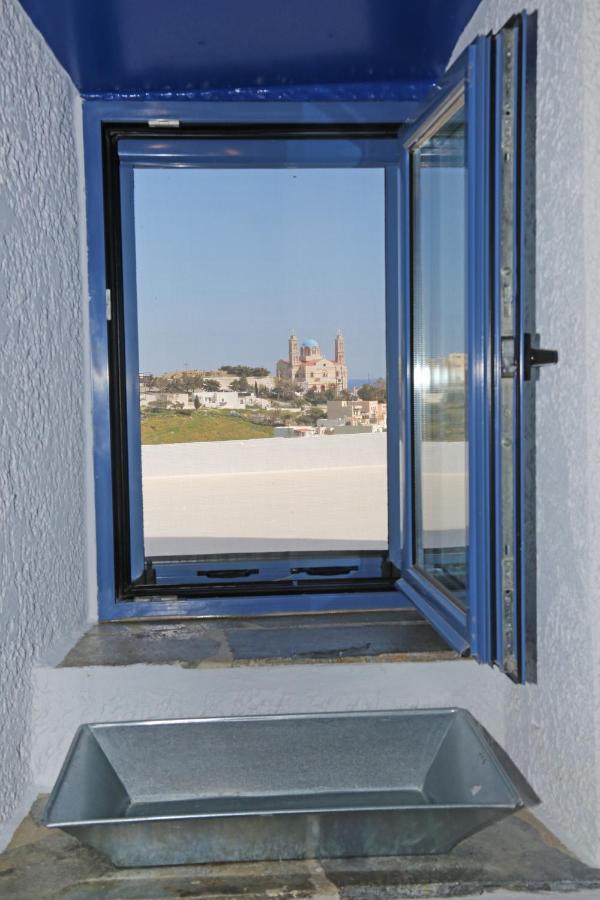 Le Petit Chateau Ano Syros Exterior photo